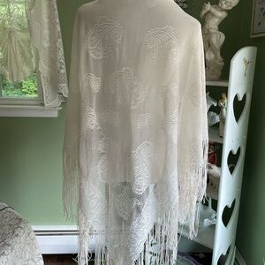 Vintage Atkins vintage fringed shawl OS